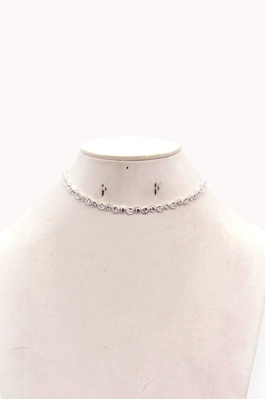 ANGELIC ROUND CUT RHINESTONE CHOKER NECKLACE - Ivy & Lane