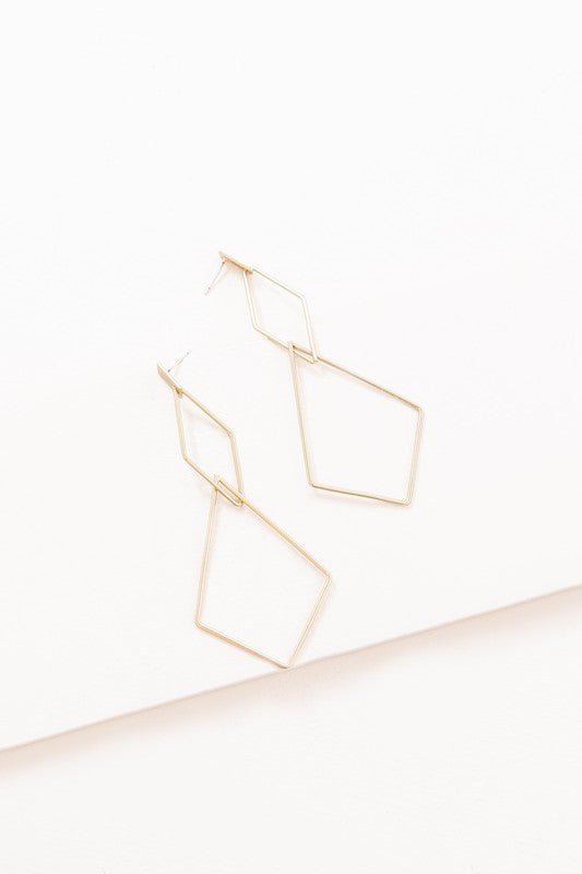 Shape Of You Drop Earrings - Ivy & Lane