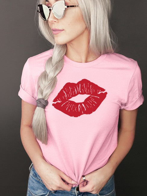 Kiss Tee