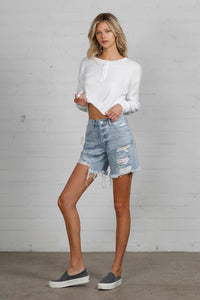 HIGH RISE MIDI DESTROYED SHORTS