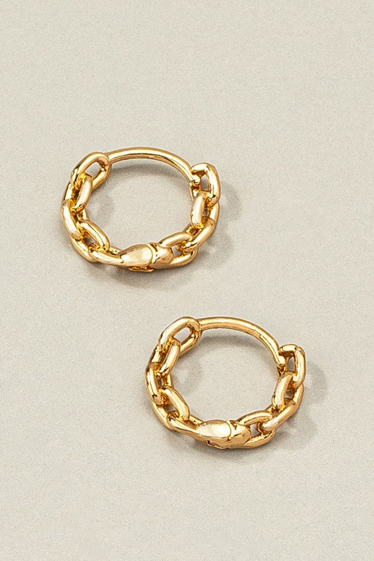 Premium Brass Chain Shape Huggie Hoop Earrings - Ivy & Lane