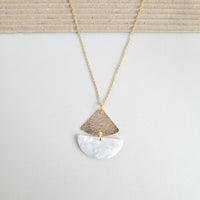 Ava Pearl Necklace - Ivy & Lane