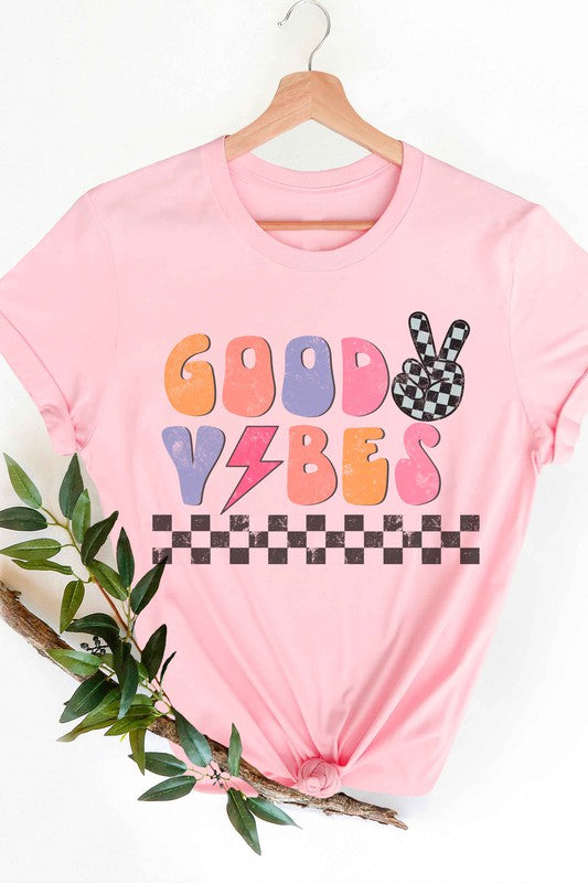 CHECKERED GOOD VIBES GRAPHIC TEE