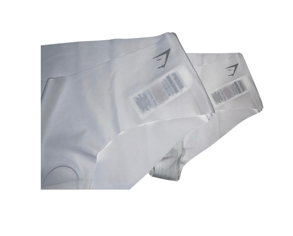 Seamless no-show hipster briefs by Gymshark in size small – soft and invisible fit – Ivy & Lane
