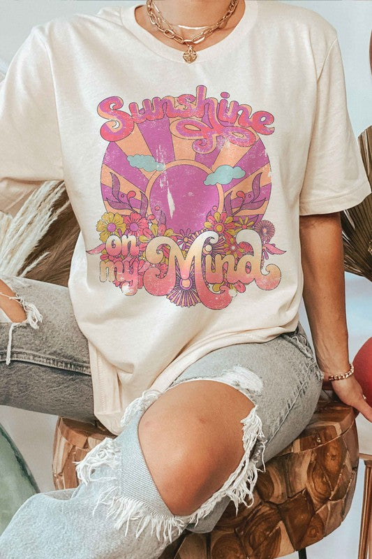 RETRO SUNSHINE ON MY MIND Graphic Tee