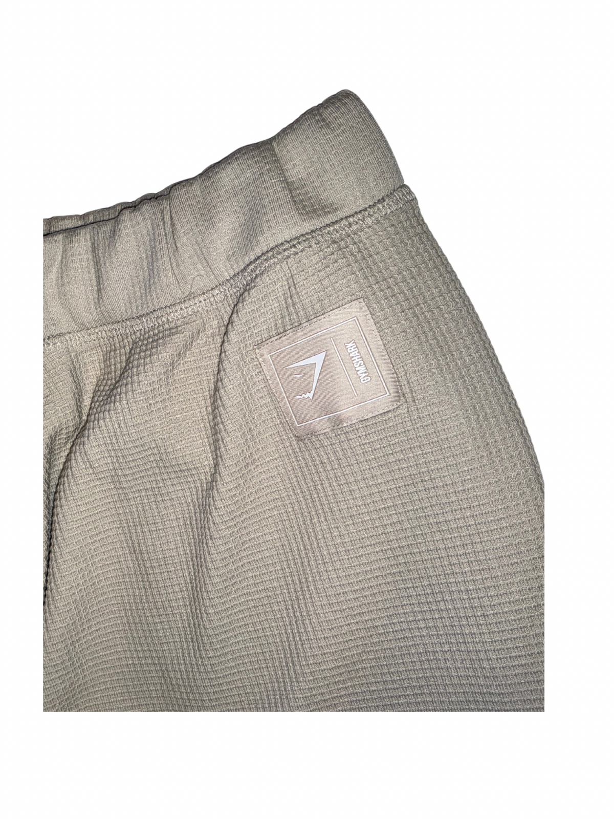 Gymshark Pause loose fit women's workout shorts with side pockets – Ivy & Lane