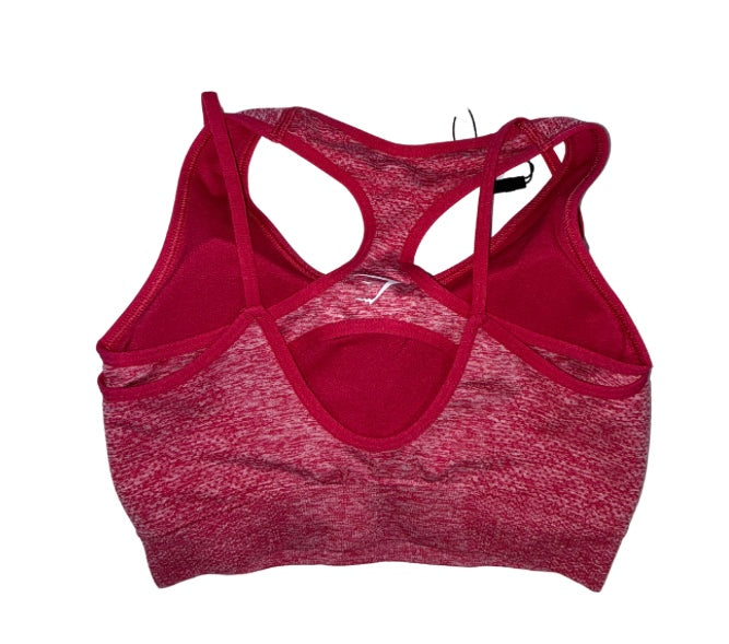 Black padded Gymshark sports bra for training and fitness – women’s activewear – Ivy & Lane