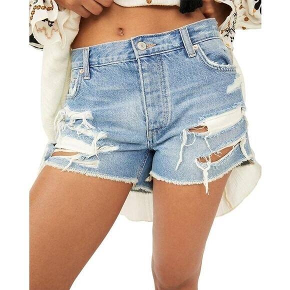 Women’s Free People NWT {$68} Size 29 Jean Shorts Free People Maggie Distressed Shorts