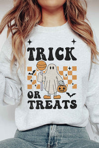 TRICK OR TREATS CHECKER GHOST Graphic Sweatshirt